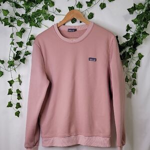 Patagonia. Pink Crewneck Sweatshirt. Thick and Warm. Size Small. EUC